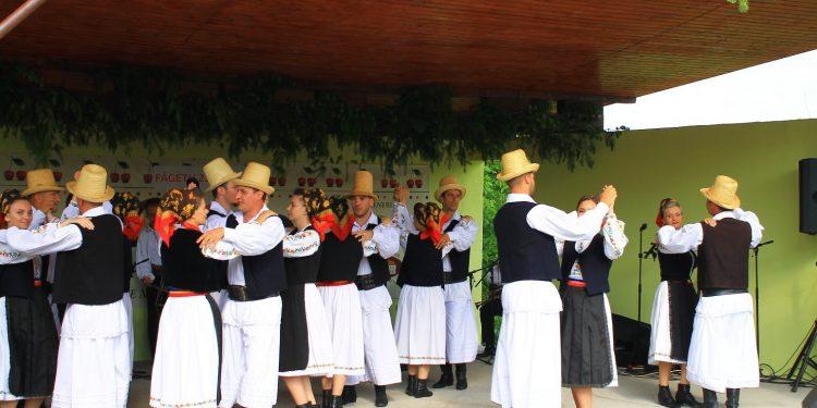 Festivalul Cireșelor din Făgetu