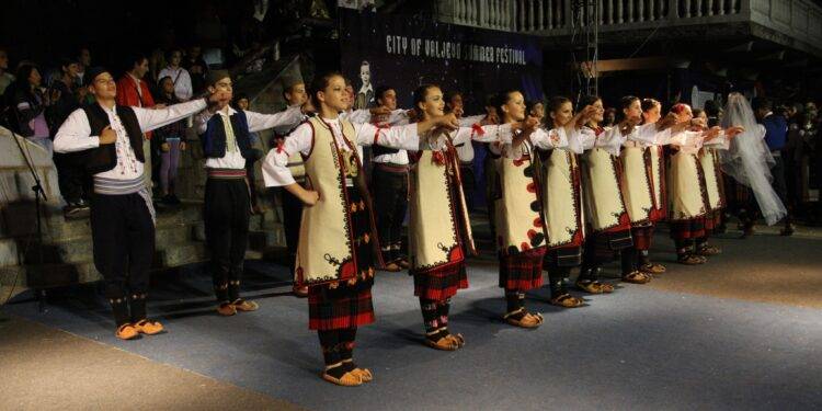 Ansambluri din Bulgaria și Serbia la Festivalul internațional de folclor „Ecouri Meseșene”