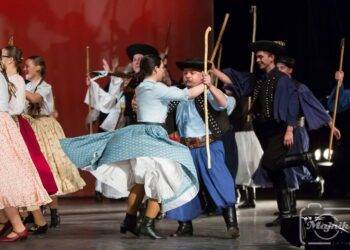 Ansamblul Folcloric Debrecen din Debreţin – Ungaria la Festivalul internațional de folclor „Ecouri Meseșene”