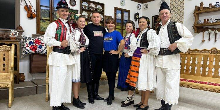 Proiectul cultural „Danțuri de-nvățat”