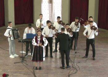 Producția de final de an școlar a claselor de folclor, CCAJS (partea1)