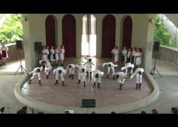 Producția de final de an școlar a claselor de folclor, CCAJS (partea2)