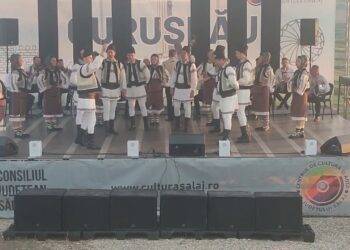 Ansamblul folcloric Meseșul- Suită de dansuri de Moldova. La Guruslău, august 2024.