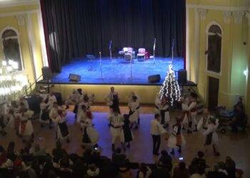 Producția de sfârșit de an a claselor de folclor ale Școlii Populare de Arte și Meserii (partea 2)