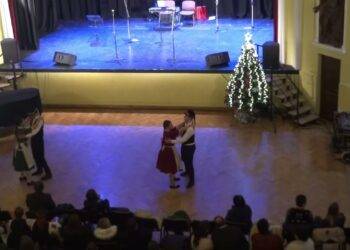 Producția de sfârșit de an a claselor de folclor ale Școlii Populare de Arte și Meserii (partea 1)