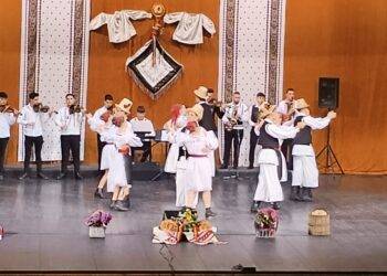 Producția de sfârșit de an scolar al claselor de folclor de la Școala Populară de Arte și Meserii CCAJS
